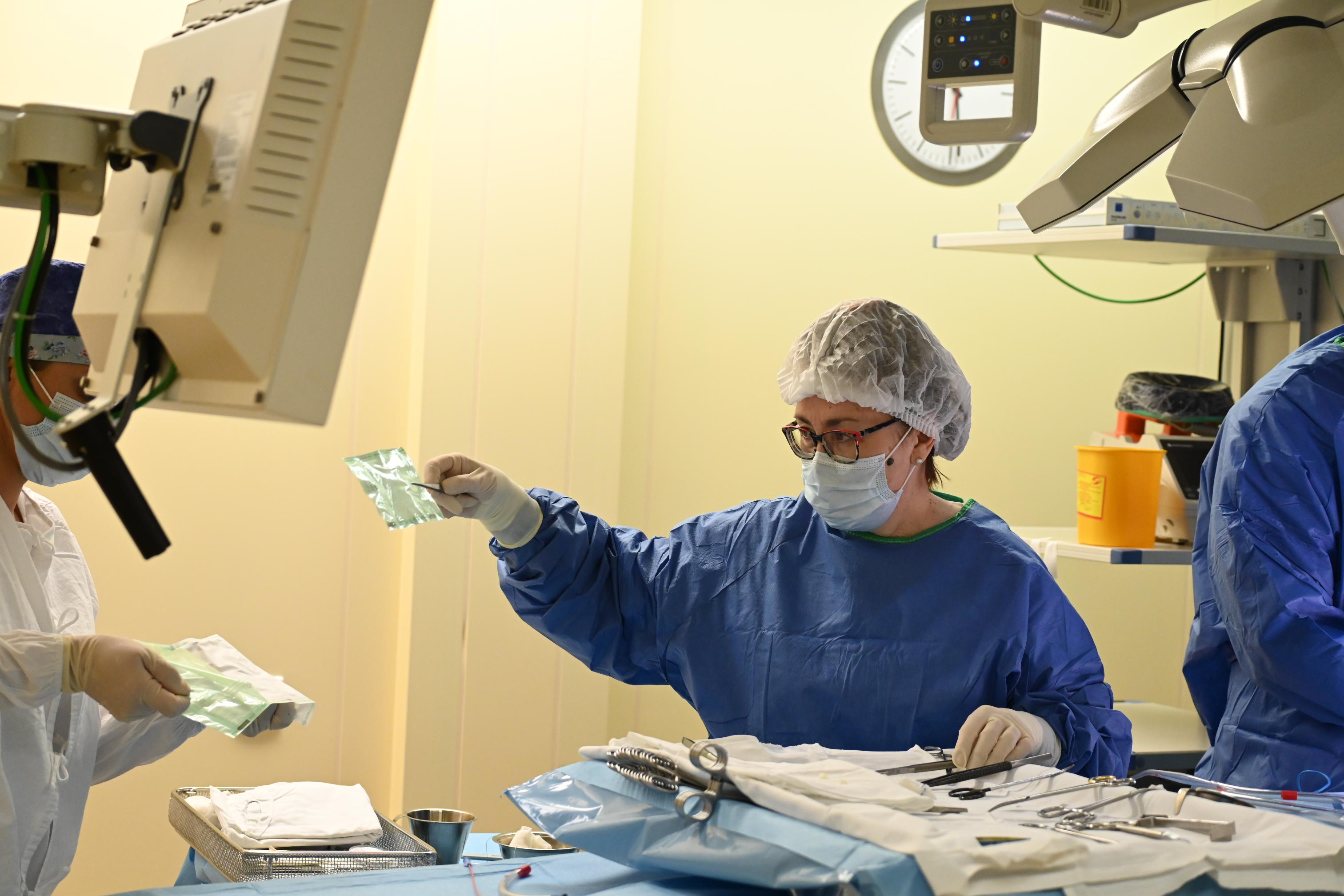 Дуга анестезиолога для операционного стола